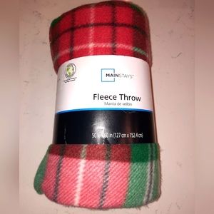 New Holiday Plaid throw, beautiful red, green and white plaid